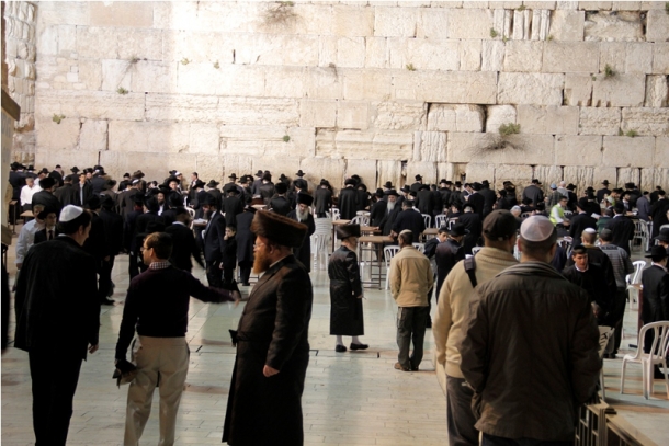 الاحتلال يغلق محيط القدس القديمة يوم غد القدس