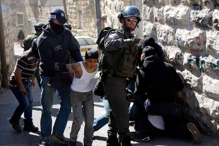 الاحتلال يعتقل ستة أطفال من القدس اعتقال الاطفال