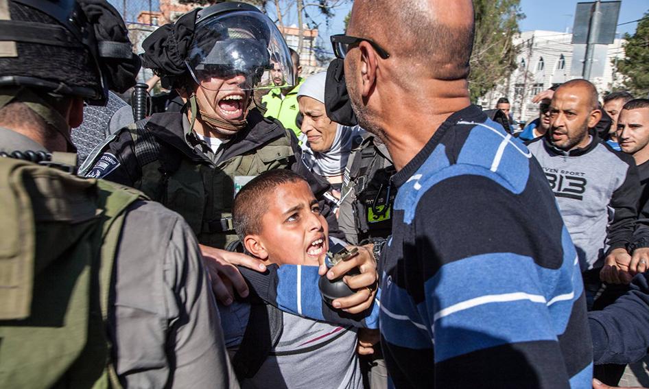 هيومن رايتس: إسرائيل تعتقل الأطفال الفلسطينيين وتنتهك حقوقهم اعتقال الاطفال