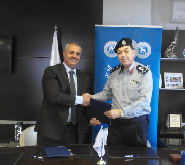 البنك العربي يوقع اتفاقية تعاون مع الدفاع المدني البنك العربي