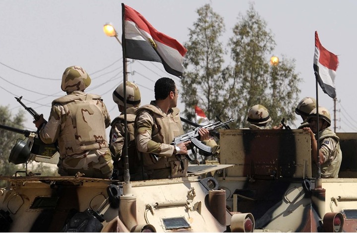 عشرات القتلى والإصابات بهجمات في سيناء الجيش المصري