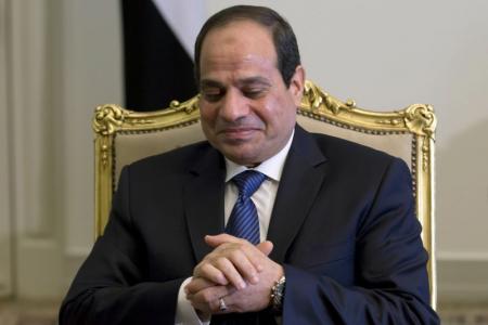 السيسي يقول إن عفوا عن صحفيين اثنين للجزيرة "يتم بحثه" السيسي