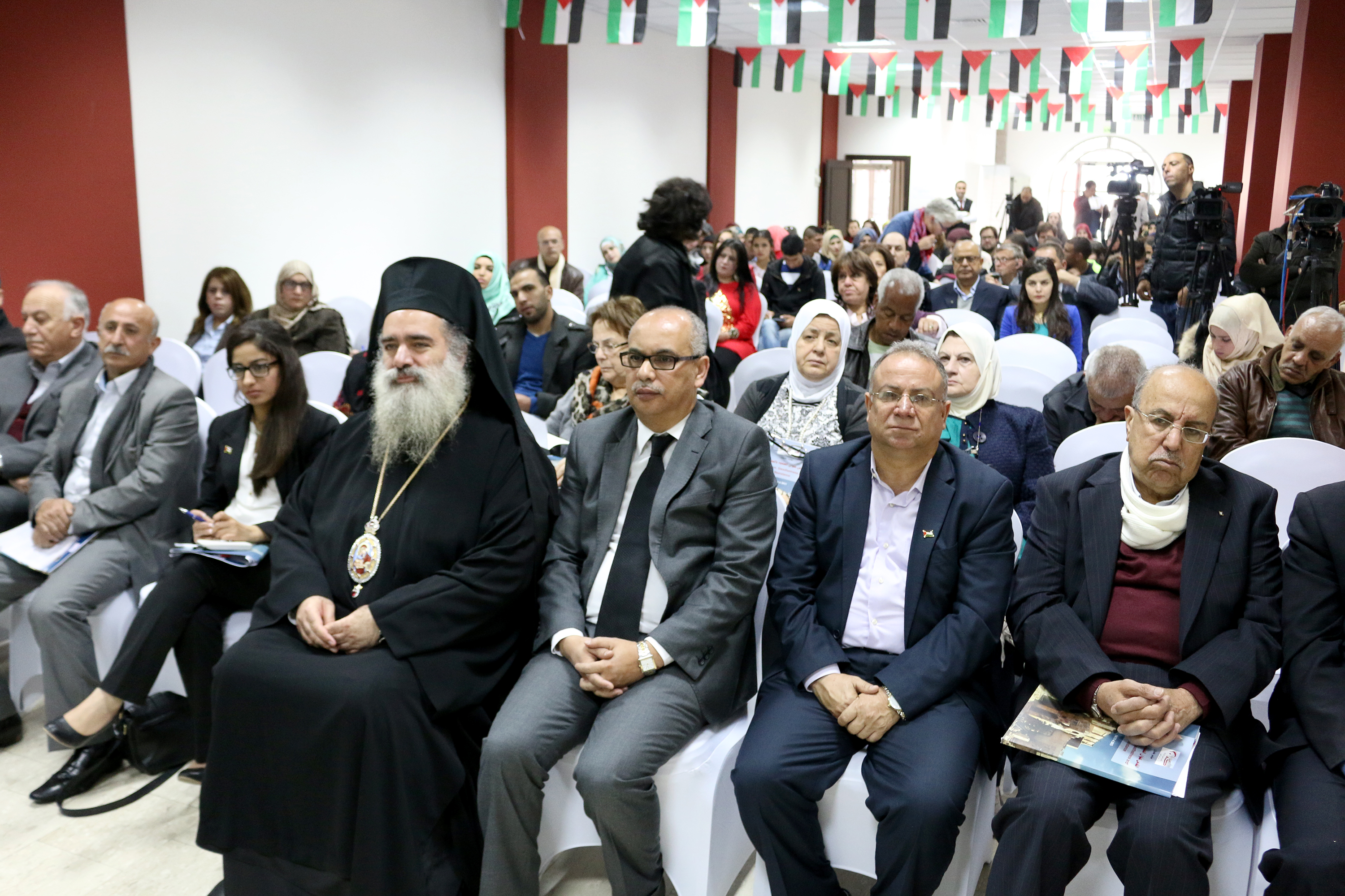 مؤتمر "القدس عنوان الصمود والمقاومة" يناقش ابرز التحديات التي تواجه القدس صورة من المؤتمر