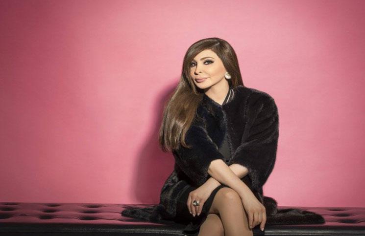 إليسا تتعرض للسخرية بعد نشرها صورة "كب كيك"