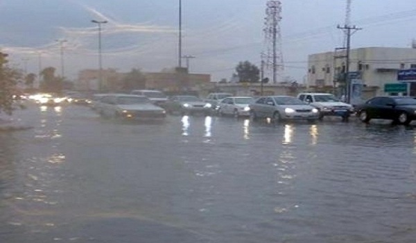انخفاض ملموس وأمطار رعدية اليوم امطار