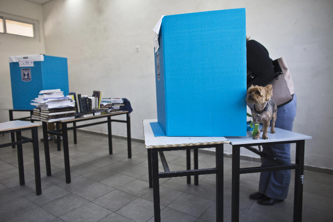 36.7% من الإسرائيليين أدلوا بأصواتهم حتى الـ 2 بعد ظهر اليوم انتخابات في اسرائيل