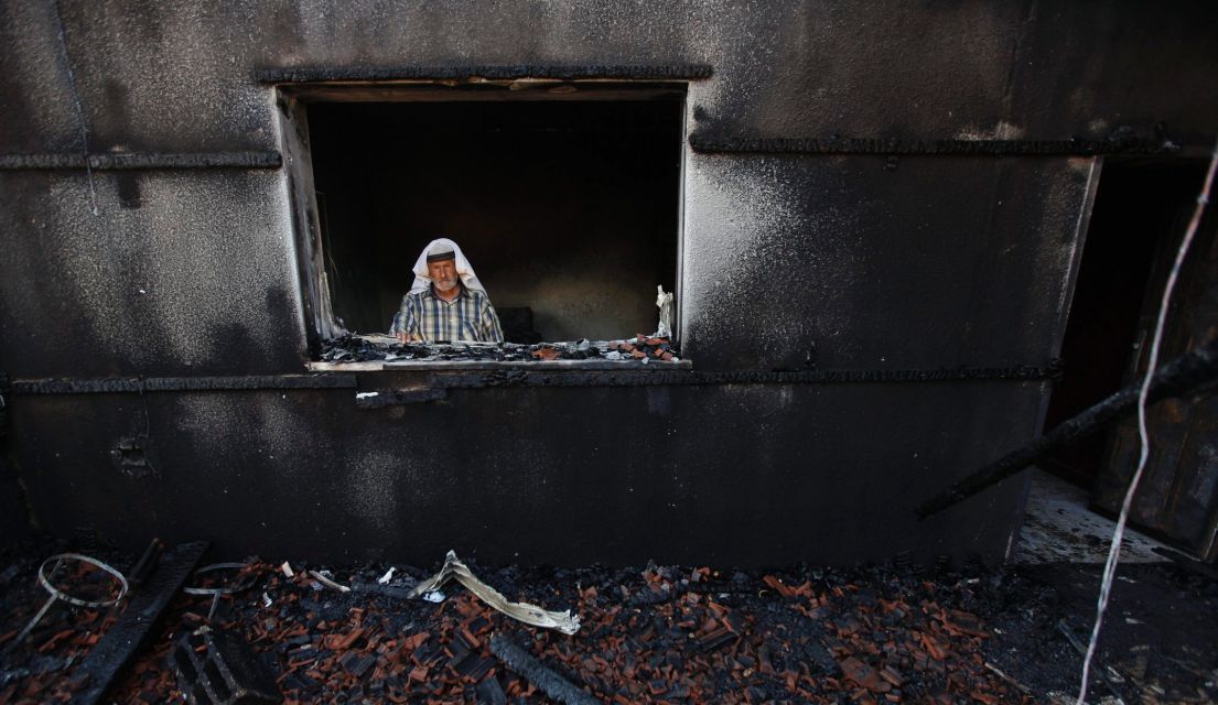 الشاباك يزعم البدء باعتقال الإرهابيين اليهود إدارياً الشاباك يزعم البدء باعتقال الإرهابيين اليهود إدارياً