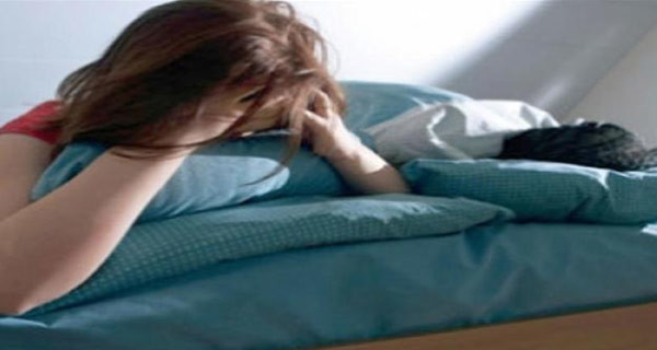 تطبيق على هاتفها كشف خيانتها لزوجها خيانة