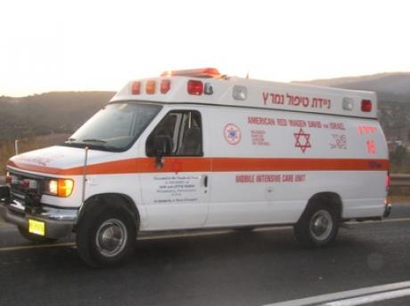 الاحتلال يزعم: فلسطيني يطعن مستوطن قرب مدخل معاليه أدوميم إسعاف إسرائيلي