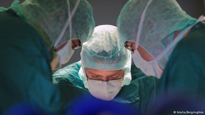 تجميد جثة فتاة توفيت بالسرطان أملا في علاجها مستقبلا دكتور