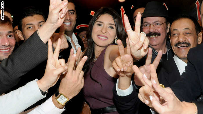 القضاء يبرئ الراقصة دينا من تهمة التحريض على الفسق