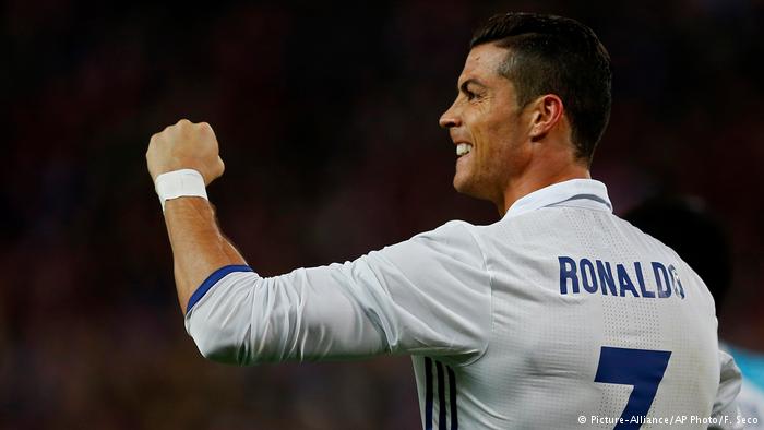 رونالد يقود ريال مدريد إلى فوز "تاريخي" على جاره أتلتيكو ريال