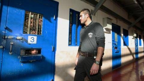 الوضع الصحي للطفل الجريح عصفور مستقر الاسرى