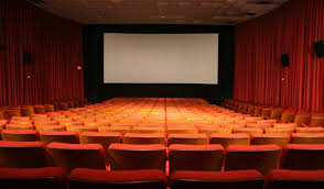 وزارة العمل السعودية تسمح بالدور السينمائية سينما