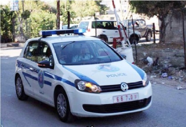 قاضي يتهم شرطي بالاعتداء عليه في نابلس الشرطة