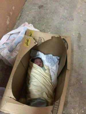 التخلي عن الأطفال.. ظاهرة تتكرر في العراق لقيط