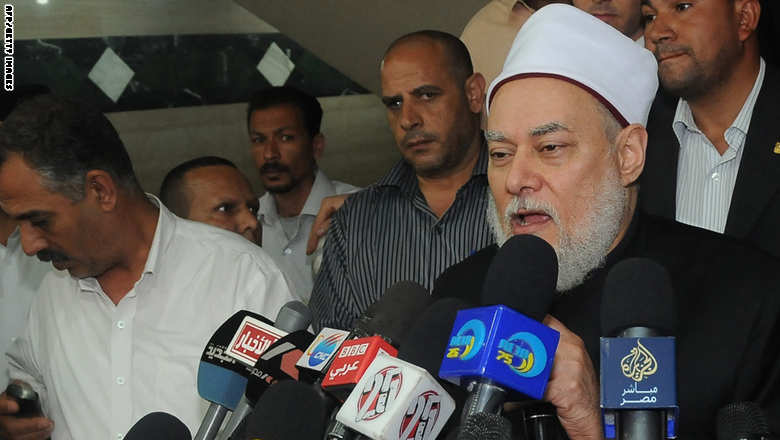 علي جمعة يكرر إباحة فوائد البنوك ويعتبرها "ضد الربا"