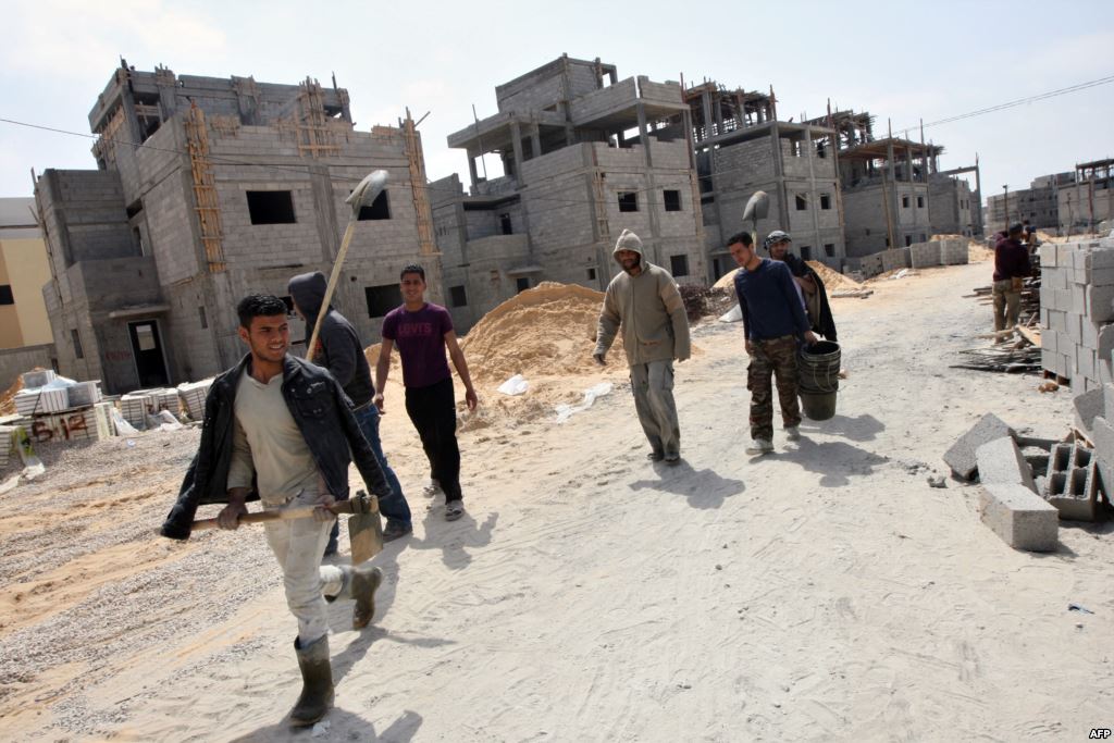 غزة: أطر عمالية تطالب بتوفير الحريات النقابية وسن قانون للتنظيم النقابي عمال
