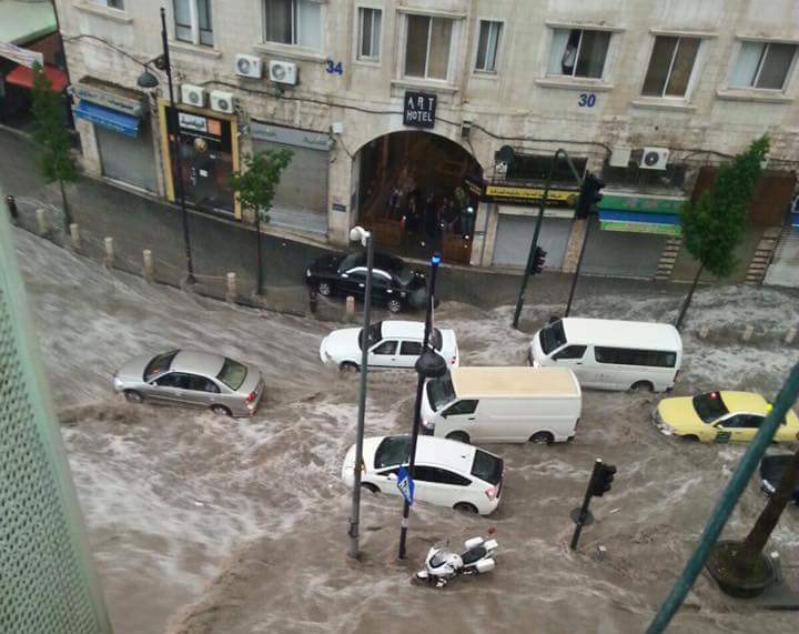 فيديو: عمان تغرق عمان