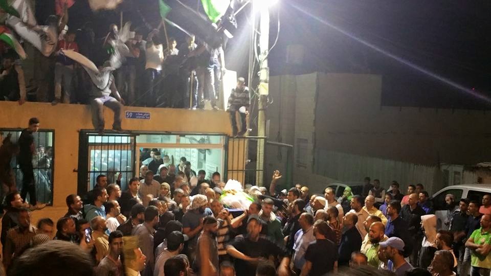 تشييع جثمان الشهيد عمران أبو دهيم فجر اليوم عمران أبو دهيم