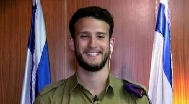 إسرائيل تكرم جندي يفتخر بقتل 5 فلسطينيين جندي