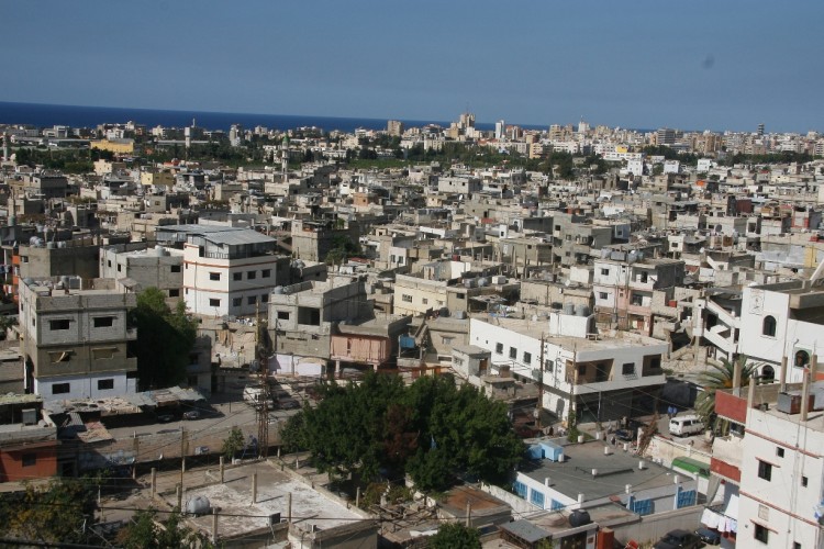 قتيل و9 جرحى حصيلة الاشتباكات في "عين الحلوة" منذ الأمس