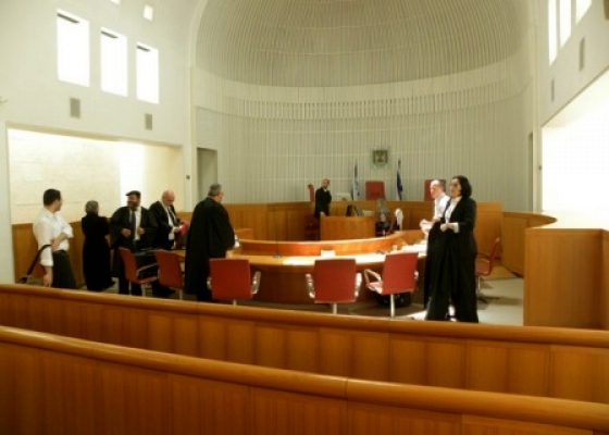 مقاطعة شاملة لمحاكم الاحتلال ابتداءً من الأحد القادم مقاطعة شاملة لمحاكم الاحتلال ابتداءً من الأحد القادم