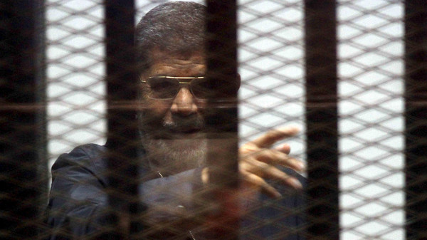 مصر تعلن حالة الطوارئ عقب إحالة أوراق مرسي للمفتي محمد مرسي