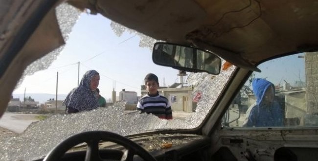 مستوطنون يحطمون مركبة مواطن جنوب جنين صورة توضيحية