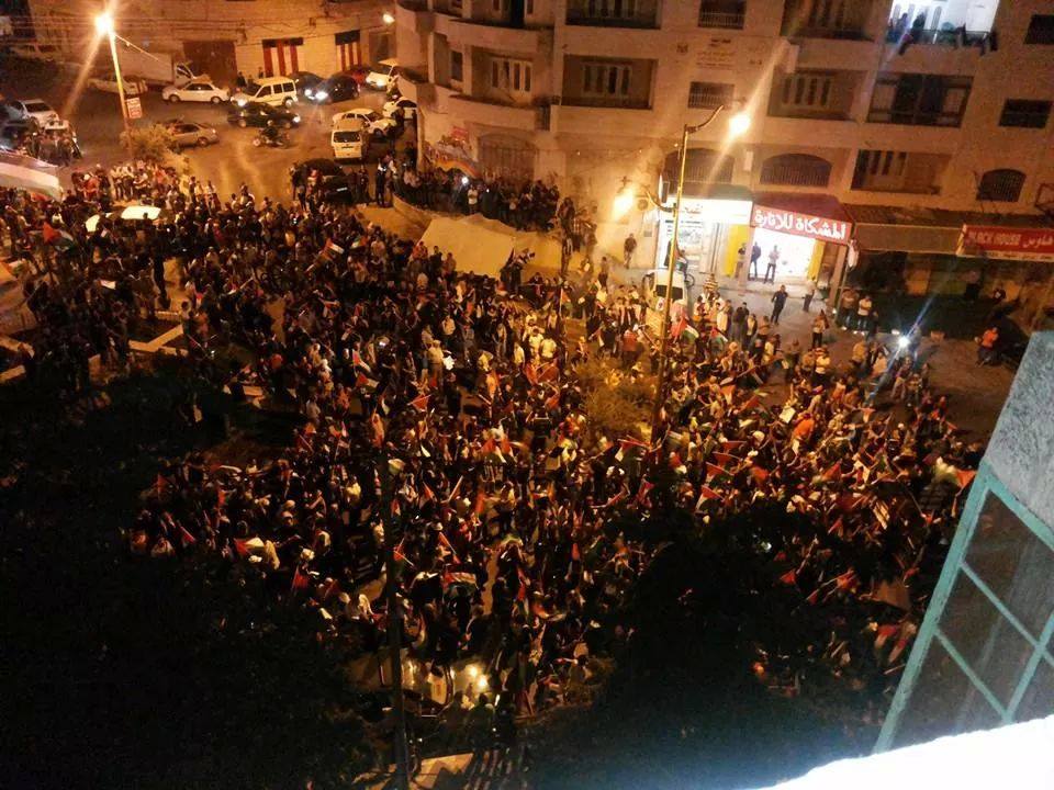 شهيد وعشرات الإصابات في مسيرة "48 ألف" التي وصلت حاجز قلنديا مسيرة 48 ألف
