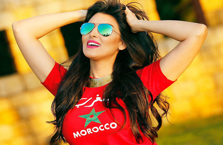 من هي الفتاة المغربيّة التي تقوم بدور الصحافية في "رامز بيلعب بالنار"؟