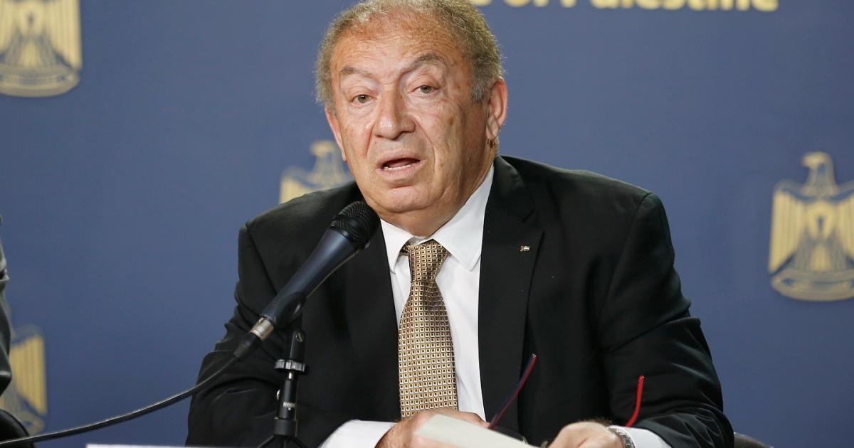 وزير الاقتصاد يتحدث عن التجارة مع الأردن وبناء الصوامع والأسعار بالأسواق