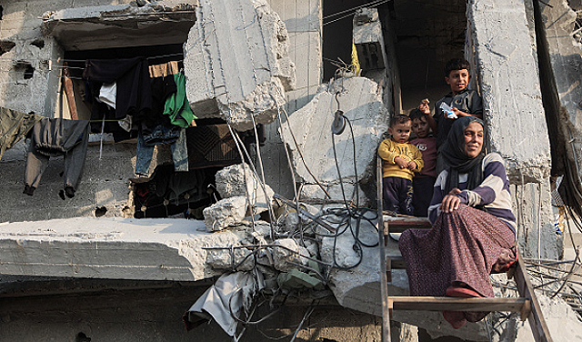 القسام تسلم جثة غولدن... أكثر من 69 ألف شهيد و170 ألف مصاب في غزة