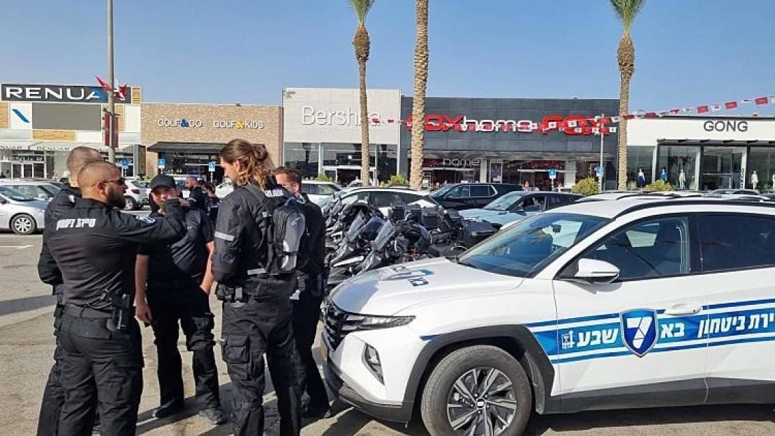 الاحتلال يعلن اعتقال 4 فلسطينيين من النقب بزعم التخطيط لعمليات للمقاومة