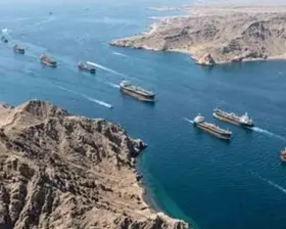 تقدم في محادثات عُمانية إيرانية بشأن إدارة مضيق هرمز وإعادة فتح الممرات المائية