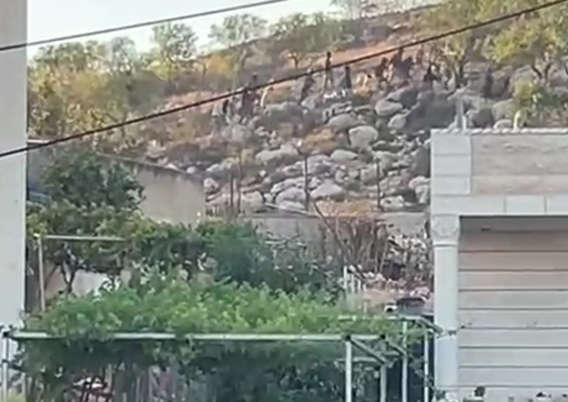 إصابة مستوطنين وعدد من الفلسطينيين في هجوم واسع على بلدة دير جرير