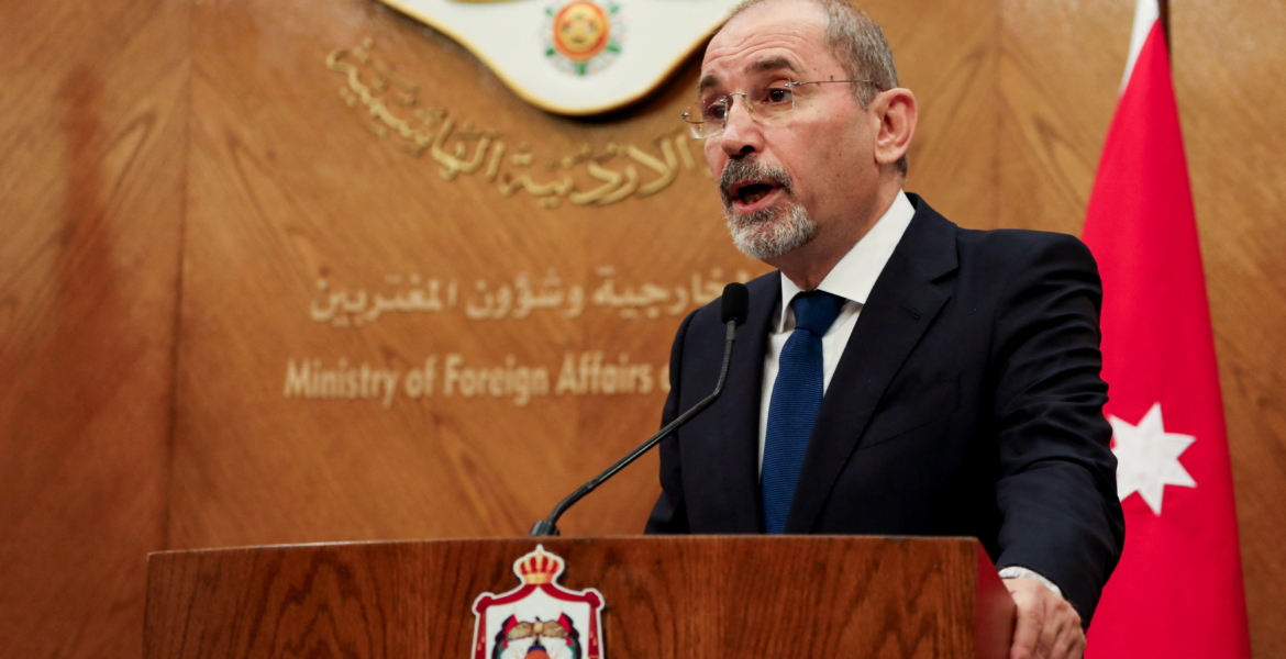 الأردن “يتراجع” عن توقيع اتفاقية لتبادل الطاقة والمياه مع الاحتلال.. الصفدي: إسرائيل تدفع المنطقة نحو الجحيم