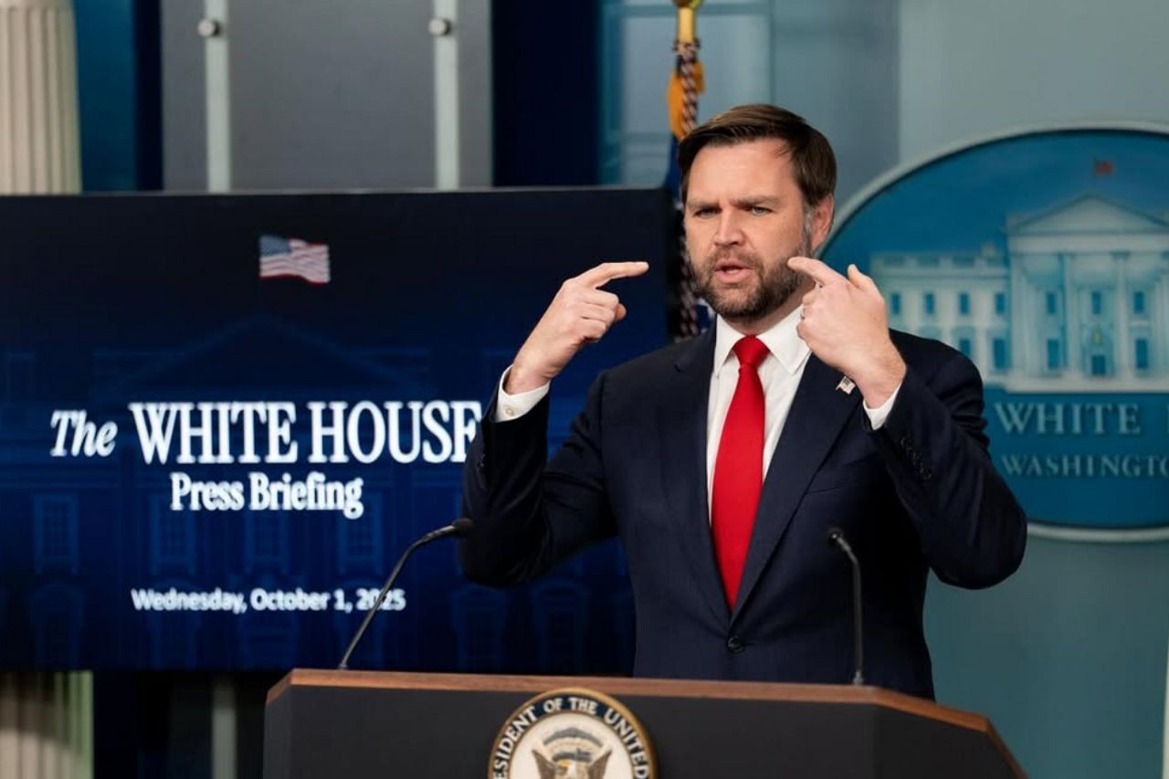 فانس في إسرائيل للتيقن من عدم خرق اتفاق وقف إطلاق النار في غزة