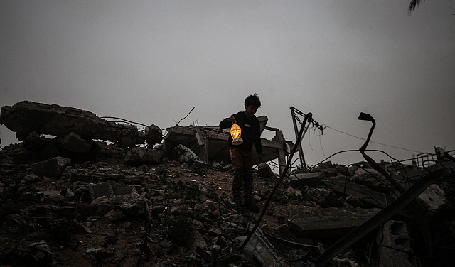 وقف إطلاق نار هش في غزة: خروقات واستهدافات متواصلة ومستشفى مهدد بالتوقف