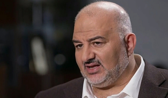 منصور عباس أراد إحراج نتنياهو… لكنه أبقى خيار دعمه مفتوحا!