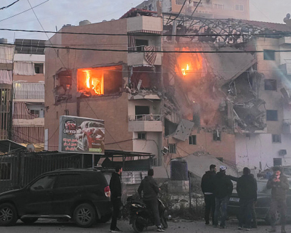 لبنان: شهداء بغارات إسرائيلية على الجنوب وأوامر إخلاء جديدة لمناطق في الضاحية