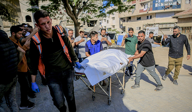 تصعيد متواصل في غزة: 10 شهداء أحدهم مصور صحافي بقصف إسرائيلي السبت