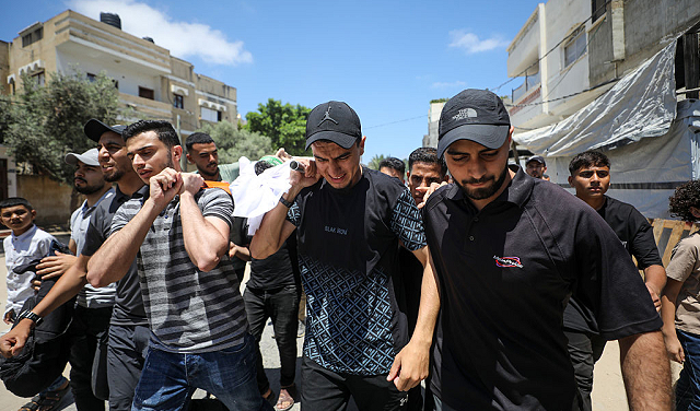 الاحتلال يواصل قصفه ونسف المباني في غزة: 16 شهيدًا خلال 48 ساعة