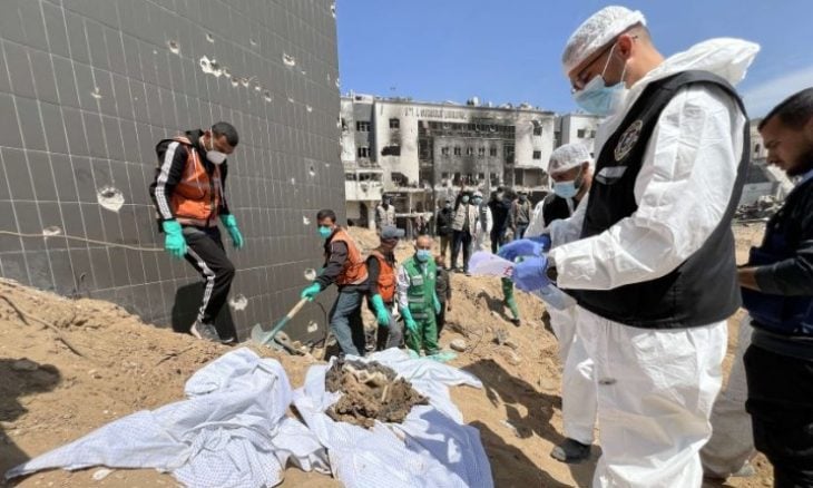 حماس: أعمال البحث بمجمّع الشفاء تكشف فظائع ارتكبتها إسرائيل