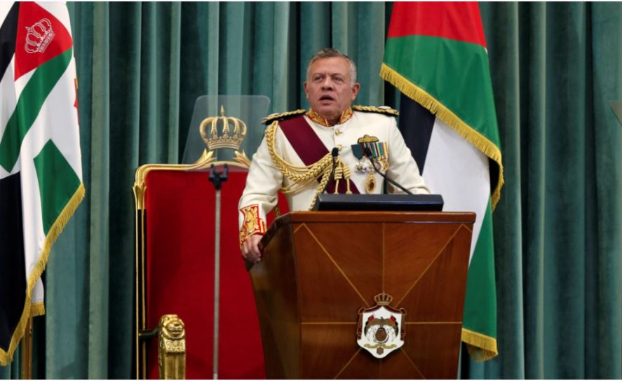 “تايمز أوف إسرائيل”: الملك عبد الله طلب من بايدن التدخل لدى تل أبيب لعدم مهاجمة إيران من سماء الأردن 