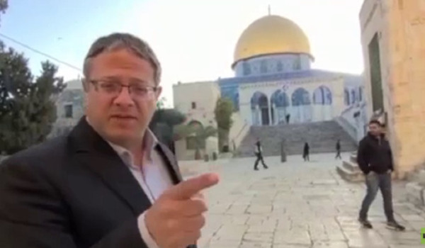 بن غفير يطالب باقتحام الأقصى على مدار الساعة.. صحيفة “هآرتس” تكشف عن رسالة وجّهها لمسؤولين بالحكومة