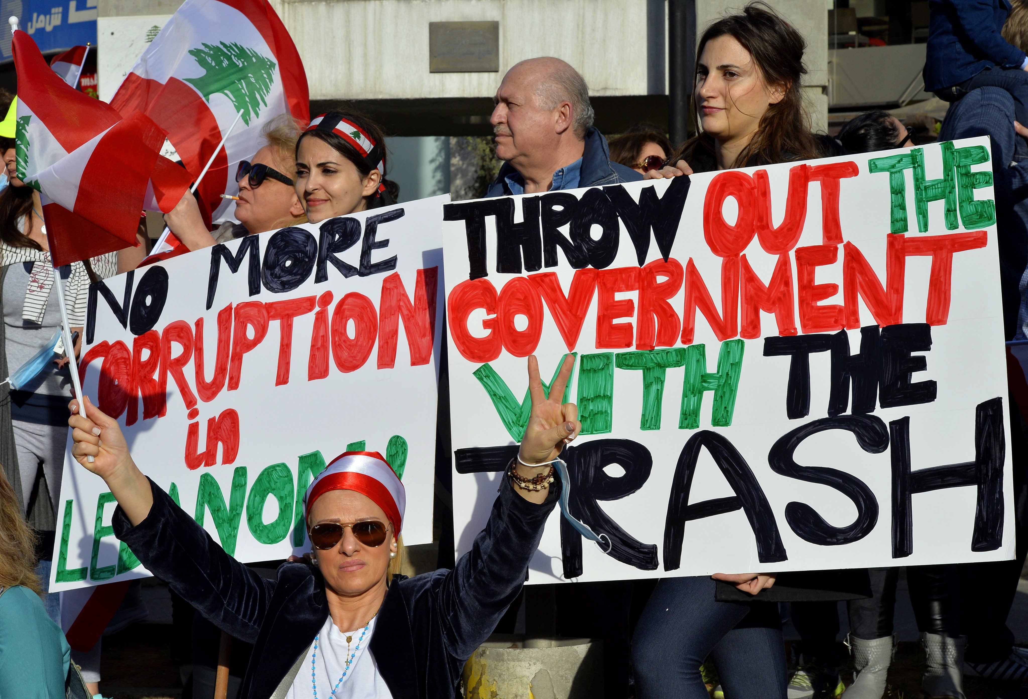 لبنان: احتجاجات على أزمة النفايات