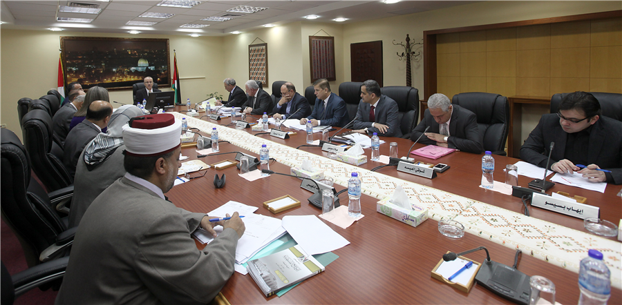 الحكومة تدعو اتحاد المعلمين للتراجع عن قرار الإضراب مجلس الوزراء