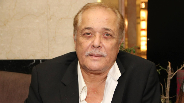 بعد صراع مع المرض..الموت يغيب الفنان محمود عبد العزيز