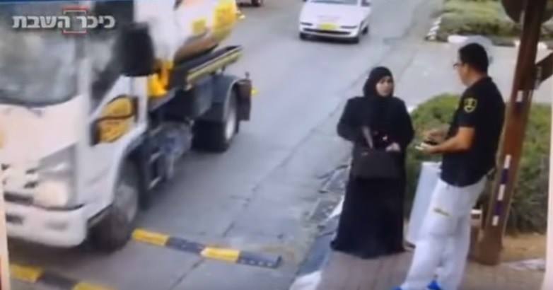 نقل الأسيرة الجريحة حمامرة إلى سجن "هشارون" نقل الأسيرة الجريحة حمامرة إلى سجن "هشارون"